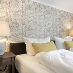 Haus Weissenburg, Whg Garten Ost